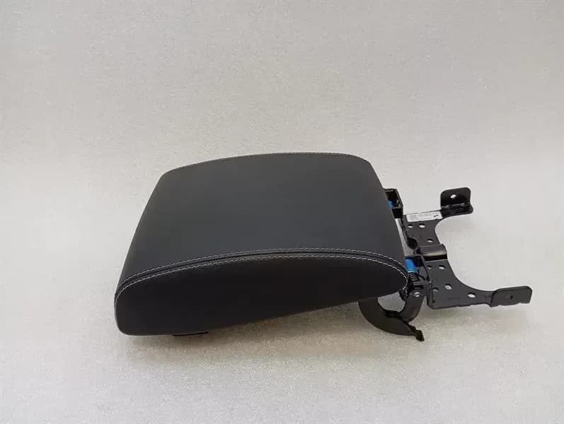 JAGUAR JAGUAR i-PACE X590 EV400 Armrest J9C3-045C74-AE Center Armrest Armrest