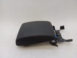 JAGUAR JAGUAR i-PACE X590 EV400 Armrest J9C3-045C74-AE Center Armrest Armrest — thumbnail 6