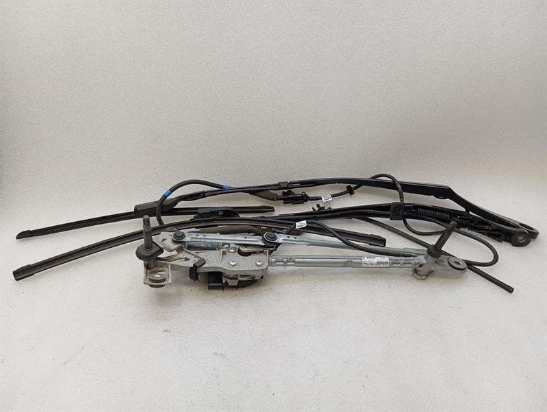 JAGUAR JAGUAR i-PACE X590 EV400 Front Wiper Engine M9D3-17500-BA RHD RIGHT HAND DRIVE