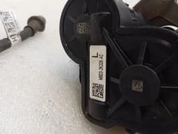 JAGUAR Jaguar i-PACE X590 EV400 Left Rear Caliper M9D3-2K328-AC Brake Caliper Rear Left — thumbnail 5