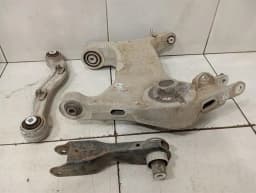 JAGUAR Jaguar i-PACE X590 EV400 Right Rear Hub T4K9597 Wheel Bearing Housing Rear Right — thumbnail 2