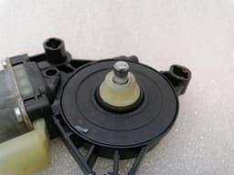 PORSCHE Porsche Taycan 9J window lift 0130822060 window regulator motor front left — thumbnail 5