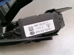 PORSCHE Porsche Taycan 9J Throttle Pedal (Electrical) 992723507D Throttle — thumbnail 3