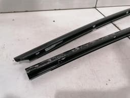 PORSCHE Porsche Taycan 9J Body Moulding SET 9J0853262B Bar SET High Gloss Black — thumbnail 2