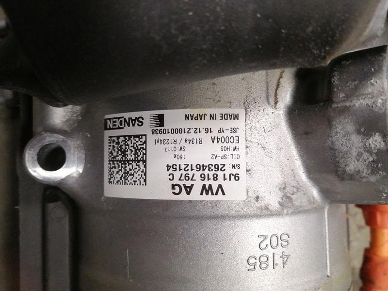 Porsche Taycan 9J A/C Compressor 9J1816797C Air Conditioning Compressor