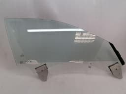PORSCHE Porsche Taycan 9J right front door glass 9J0845020A door window right wagon — thumbnail 1