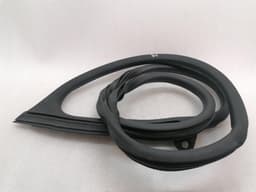 PORSCHE Porsche Taycan 9J Door Seal 9J0831722 Door Seals FRONT RIGHT FRONT RIGHT — thumbnail 1