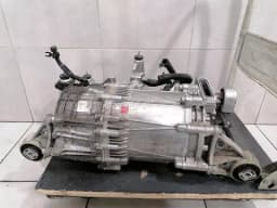 PORSCHE Porsche Taycan 9J Engine FRONT AXLE DRIVE MOTOR EBG Electric Drive ENGINE — thumbnail 1