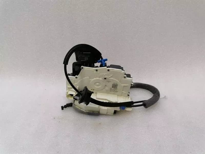 Porsche Taycan 9J Door Lock 4N2837016 Door Lock FRONT RIGHT RHD