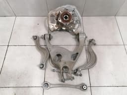PORSCHE Porsche Taycan 9J Left Rear Hub 971505435J Wheel Bearing Housing Rear Left — thumbnail 1