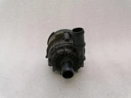 PORSCHE Porsche Taycan 9J additional cooling pump 9J1965567B coolant pump pump — thumbnail 4