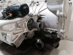 PORSCHE PORSCHE TAYCAN GTS TURBO REAR DRIVE UNIT 9J Engine EBE REAR ENGINE 0ME300043B — thumbnail 10