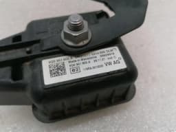 PORSCHE Porsche Taycan 9J alarm ECU 5Q0951605A siren alarm horn alarm system — thumbnail 6