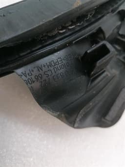 PORSCHE Porsche Taycan 9J Door Seal 9J0833722 Door Seals REAR RIGHT REAR RIGHT — thumbnail 2