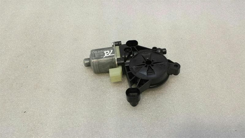 AUDI Audi A4 8W RLH door window motor 8W0959811 window regulator motor rear left