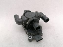 PORSCHE Porsche Taycan 9J heater valve 9J1906459A heater valve — thumbnail 8