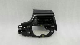 AUDI Audi A4 8W RHD Right Air Vent 8W2820902B Right Handlebar — thumbnail 4