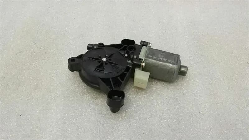 AUDI Audi A4 8W FRH door window motor 8W0959802 window regulator motor front right