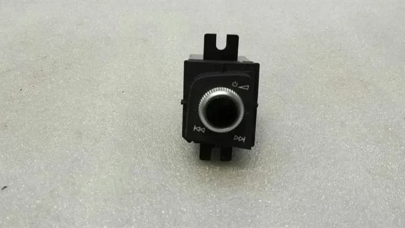 AUDI Audi A4 8W RHD Volume Switch 8W2919616 Right Hand Drive