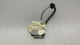 AUDI Audi A4 8W rear right door lock 4G0839016F door lock rear right — thumbnail 1