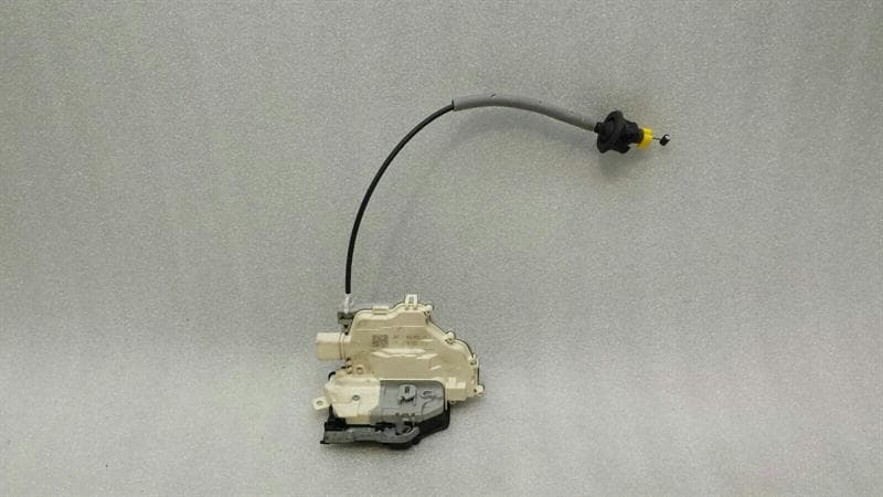 AUDI Audi A4 8W rear left door lock 4G0839015F door lock rear left