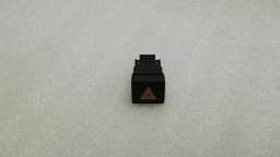 AUDI Audi A4 8W hazard switch 8W0941509A hazard light switch — thumbnail 4