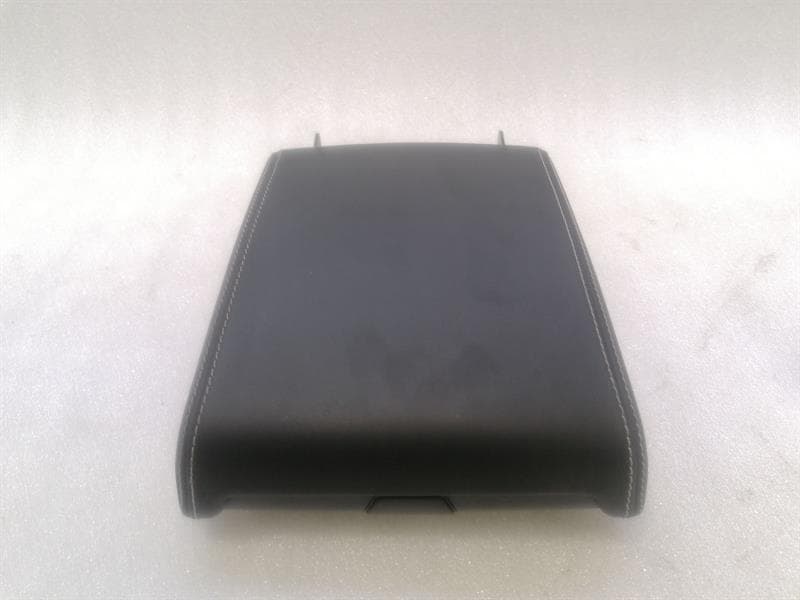 JAGUAR JAGUAR i-PACE X590 EV400 Armrest J9C3-045C74-BE Center Armrest Armrest