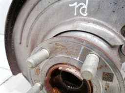 JAGUAR Jaguar i-PACE X590 EV400 Left Rear Hub T4K9598 Wheel Bearing Housing Rear Left — thumbnail 2
