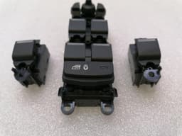 JAGUAR JAGUAR i-PACE X590 EV400 Window Switch Set JK72-14540-AD Switch — thumbnail 3