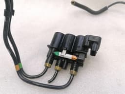 JAGUAR JAGUAR i-PACE X590 EV400 air suspension valve CPLA-5B710-AD valve block — thumbnail 4
