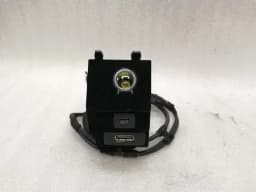 MERCEDES-BENZ Mercedes SL R231 USB Adapter A2318202915 Control Unit — thumbnail 1
