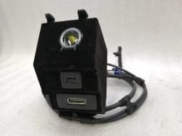 MERCEDES-BENZ Mercedes SL R231 USB Adapter A2318202915 Control Unit — thumbnail 3