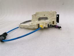 MERCEDES-BENZ Mercedes CLS W218 door lock front right A2047203035 door lock keyless go — thumbnail 8
