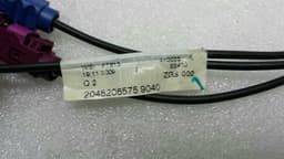 MERCEDES-BENZ Mercedes CLS W218 W204 Radio Antenna A2048206575 Roof Shark Antenna — thumbnail 2
