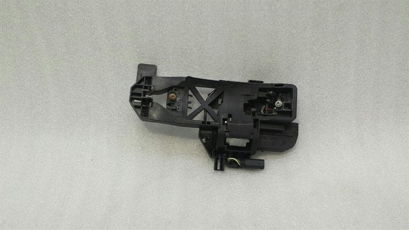 MERCEDES-BENZ Mercedes S-class W221 FLH handle carrier A2217601134 door handle carrier front left