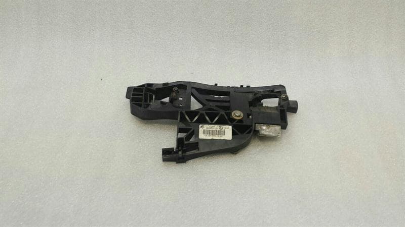 MERCEDES-BENZ Mercedes S-Class W221 RLH Handle Carrier A2217601534 Door Handle Carrier Rear Li