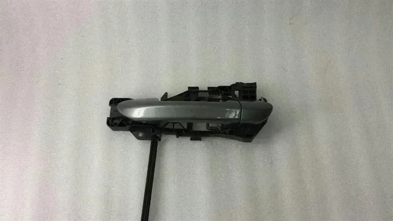 VW Volkswagen Passat RLH door handle 3C0837885G door handle rear left