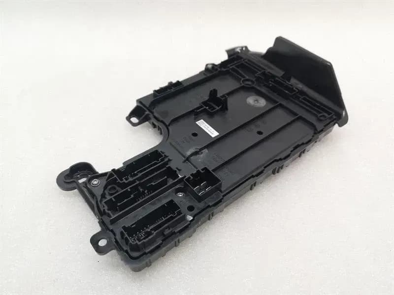 Tesla Model 3 Standard Range Left Comfort Module 1567455-02-D Control Unit Left