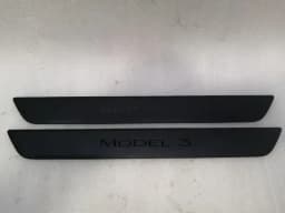 TESLA TESLA MODEL 3 STANDARD RANGE Door Sill MODEL 3 Door Sill Trim — thumbnail 1