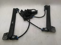 TESLA Tesla Model 3 Right Front Door Winder 1616443-00-A Window Regulator Front Right — thumbnail 1
