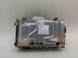 TESLA Tesla Model 3 Car Media Control Unit 1681271-05-D ECU Autopilot EU — thumbnail 5