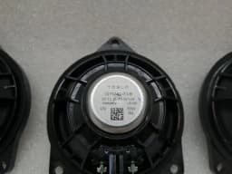 TESLA Tesla Model 3 Standard Range Speaker Set 1079742-00-B Speaker Set — thumbnail 6