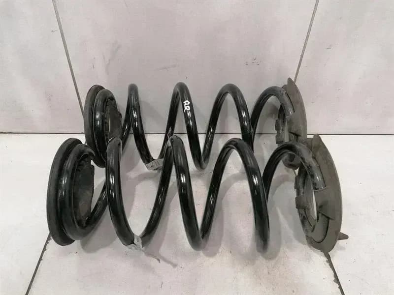 Tesla Model 3 Standard Range RWD Coil Spring Rear 1044472-01-E Rear Spring