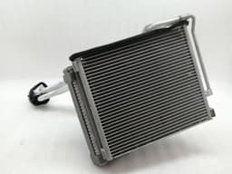 TESLA Tesla Model 3 STANDARD RANGE Heater Matrix TESLA Heat Exchanger RHD — thumbnail 5