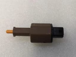TESLA TESLA MODEL 3 STANDARD RANGE Sensor 1044681-00-B BRAKE SWITCH — thumbnail 10