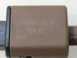 TESLA TESLA MODEL 3 STANDARD RANGE Sensor 1044681-00-B BRAKE SWITCH — thumbnail 2