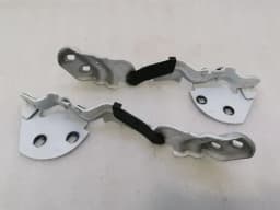 TESLA TESLA MODEL 3 STANDARD RANGE Bonnet Hinge SET PAIR 1098792-00-D Hood Hinge — thumbnail 1