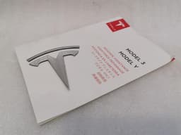 TESLA TESLA MODEL 3 STANDARD RANGE SERVICE BOOKLET SERVICE BOOKLET LOGO STICKER — thumbnail 3