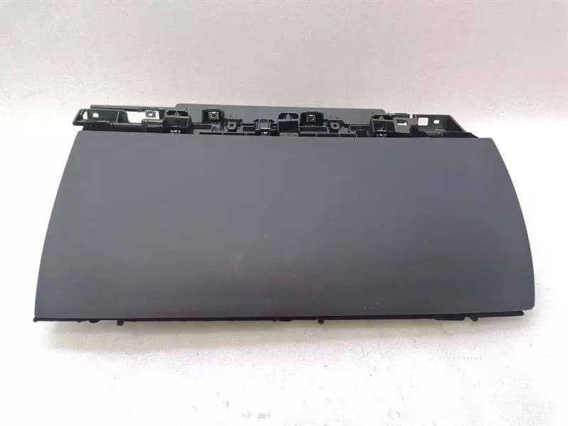 TESLA TESLA MODEL 3 STANDARD RANGE Glovebox 1111611-00-D RIGHT HANDLE RHD