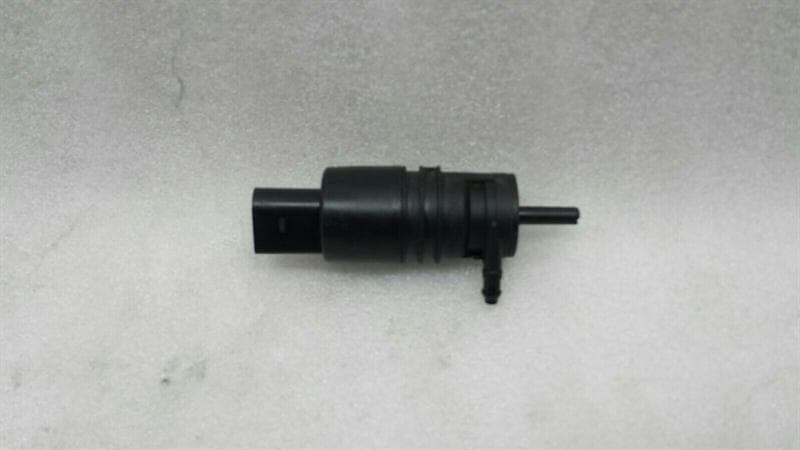 BMW BMW 1 Series F20 Washer Fluid Pump 7302589 Washer Water Pump